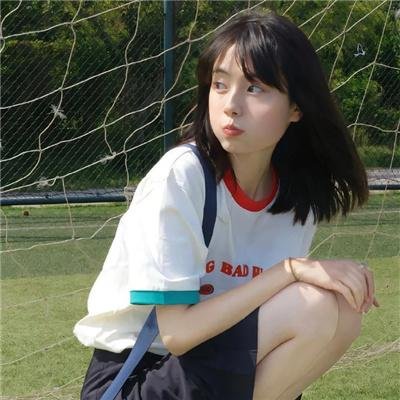 三块广告牌